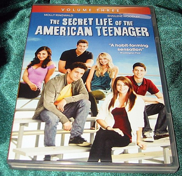 The Secret Life of the American Teenager Vol.3 – 3 DVDs